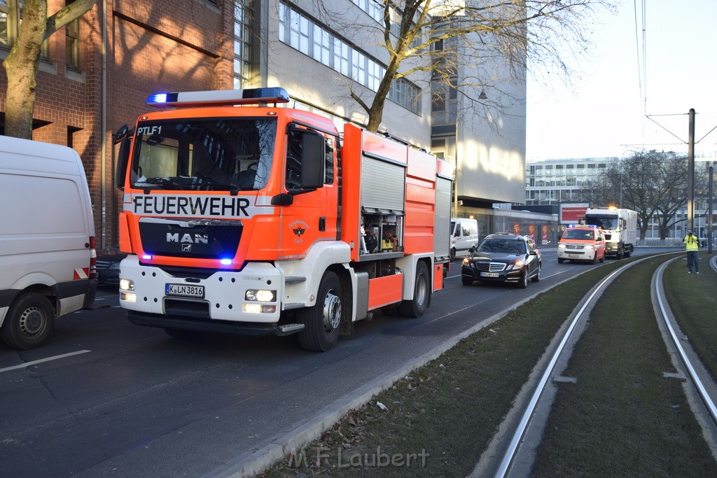 VU PKW Strab Koeln Mitte Pipinenstr Hohestr P024.JPG - Miklos Laubert